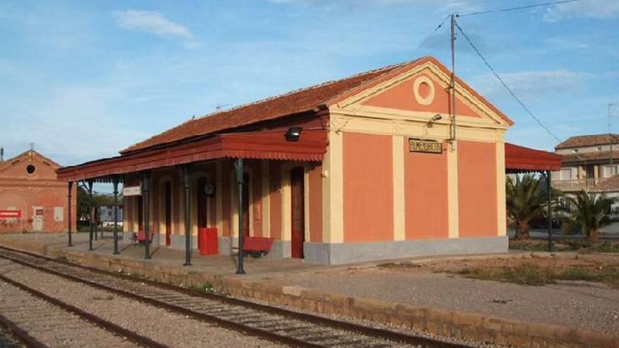 Estación de Almendricos donde llegaba el tren desde Baza.