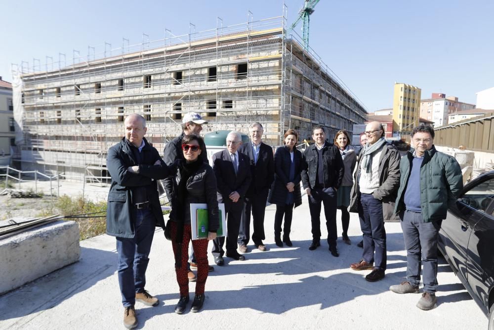 Visita al edificio de Tabacalera