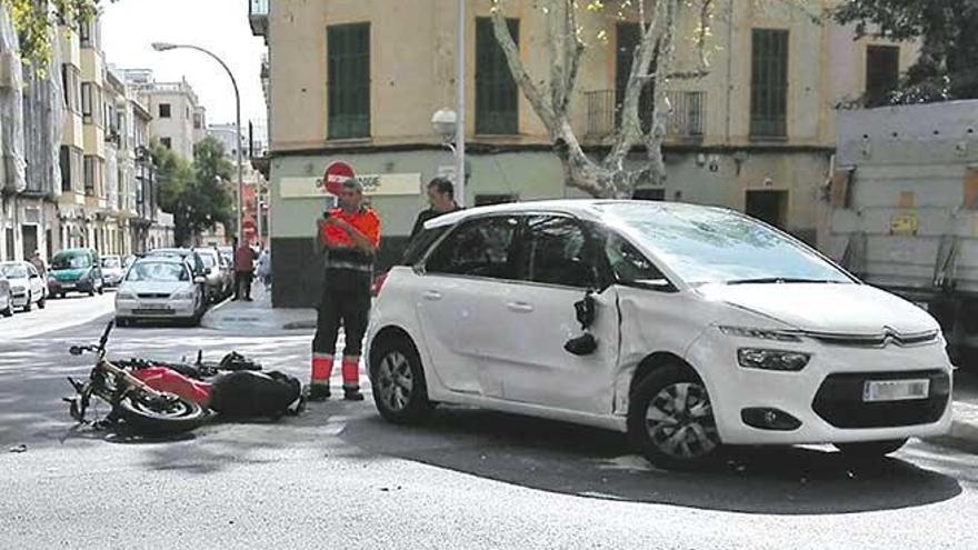 Herido un motorista en Palma