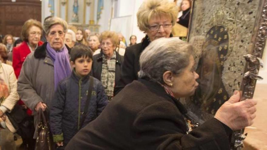 Aspecto habitual de la imagen de la patrona de Mutxamel.