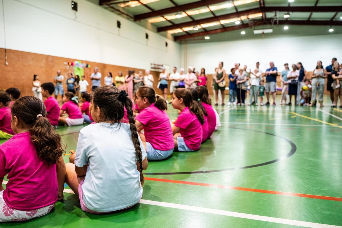 Galería | Así fue el Día de los Abuelos en los campamentos de verano de Cáceres