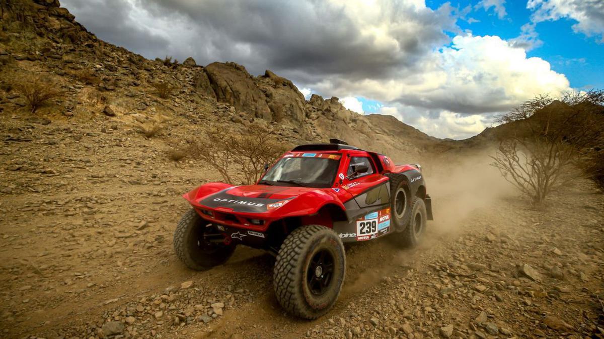 Carles Checa va fer ahir un primer tast de la duresa i la màgia del Dakar | FOTOGRAFIA PROMOCIONAL