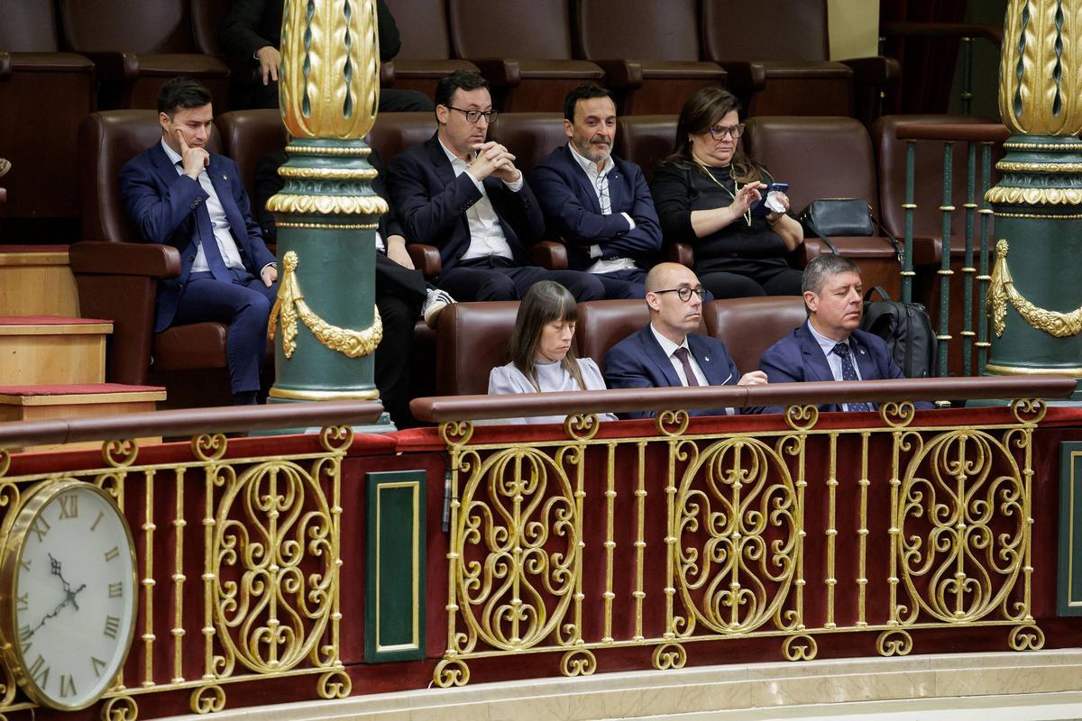 Representantes políticos de Formentera durante el pleno del Congreso de los Diputados