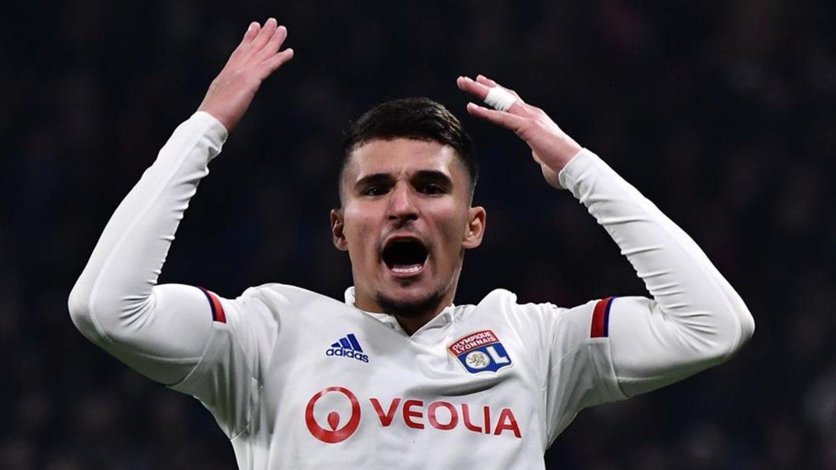 A Aouar le gusta tirar de épica