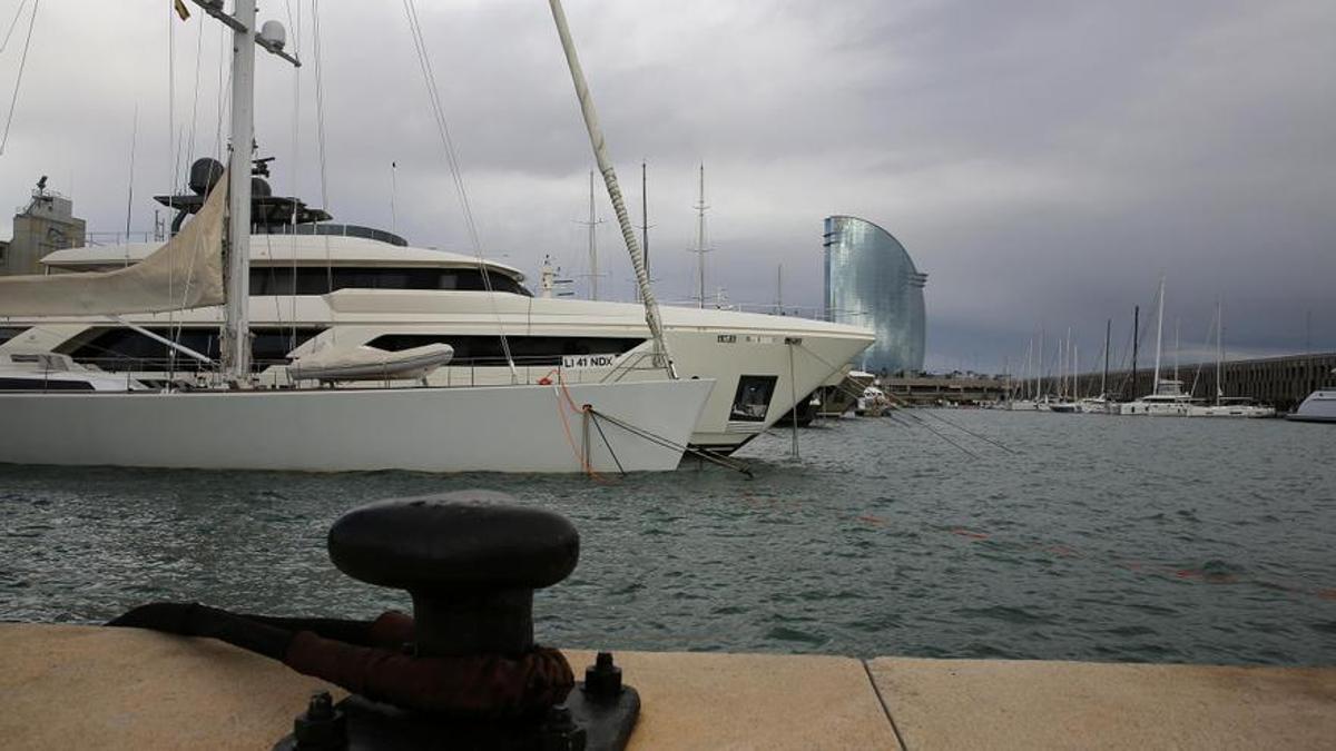 Embarcaciones en el espacio Marina Vela.