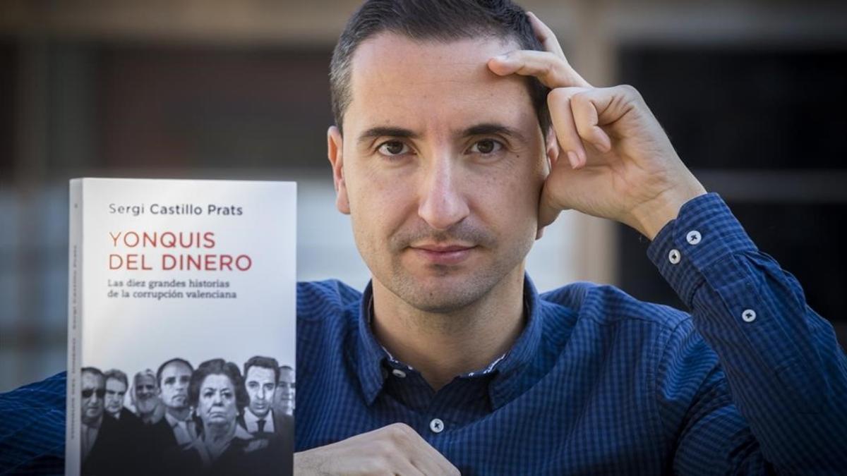 El periodista Sergi Castillo, autor del libro 'Yonquis del dinero. Las diez grandes historias de la corrupción valenciana'.