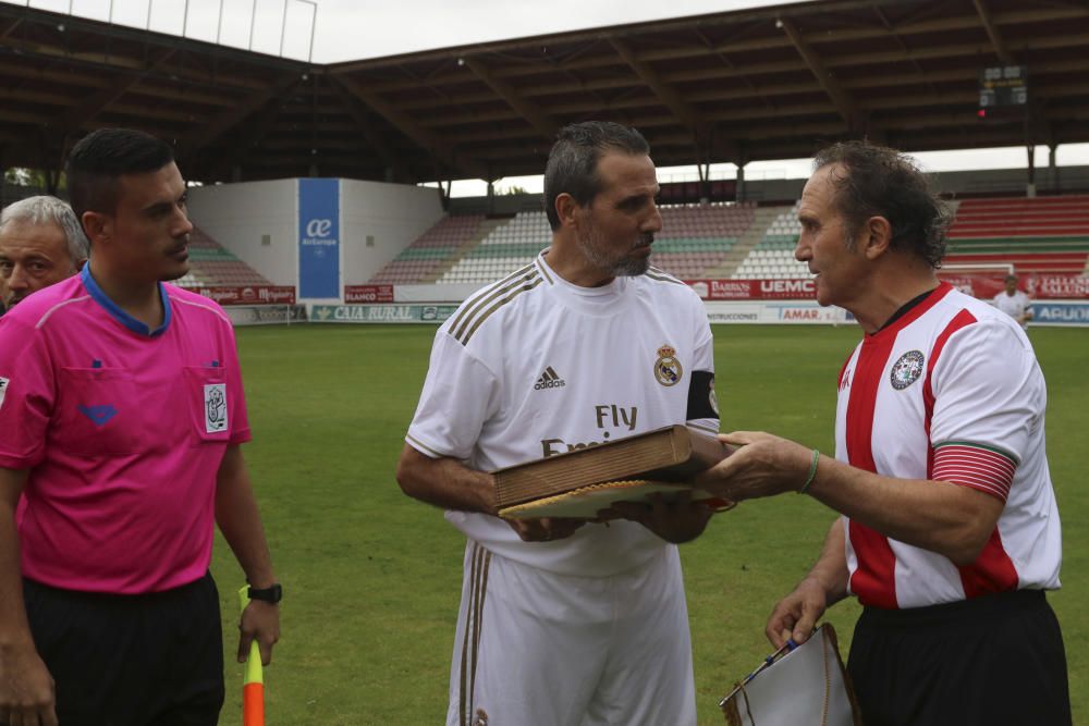 El partido del Real Madrid- Zamora CF de veteranos, en imágenes