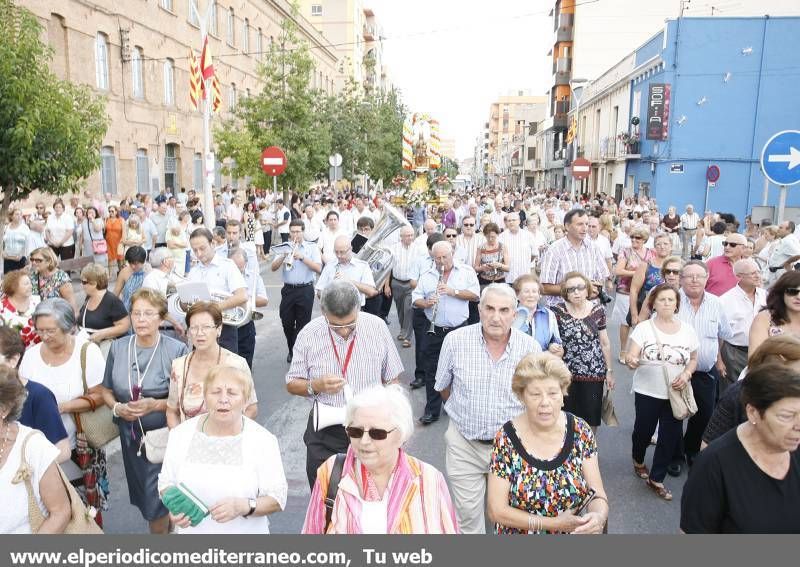 Vial-real devuelve su patrona a la ermita