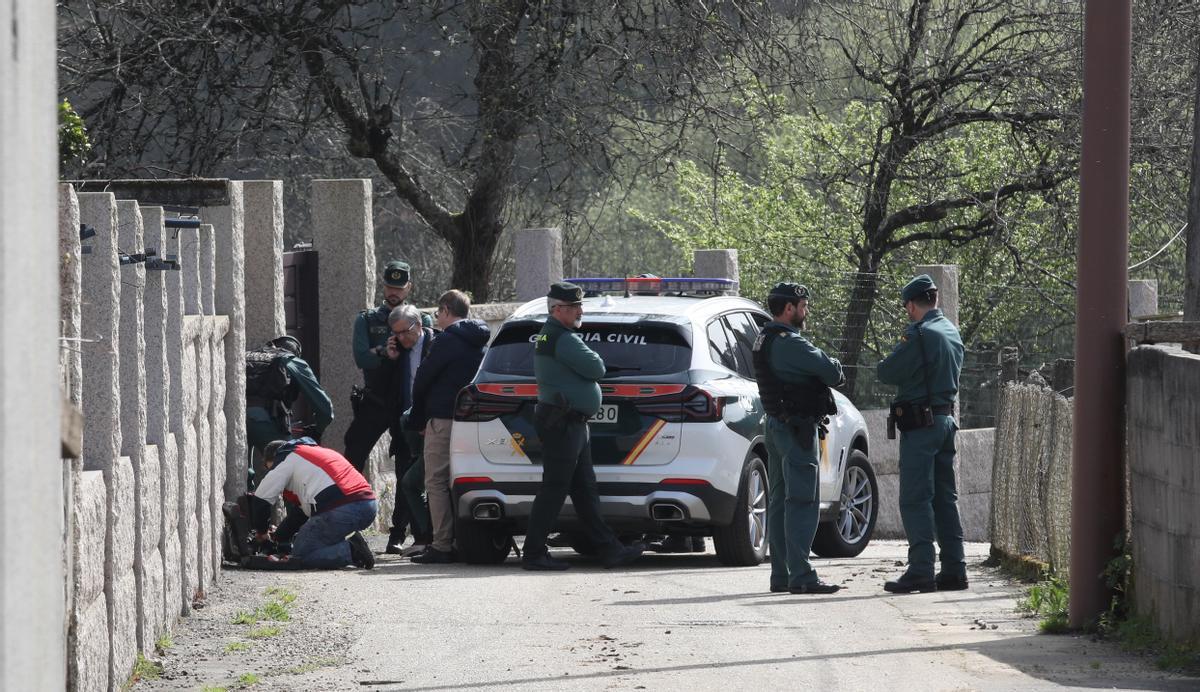 Fuertes medidas de seguridad impidiendo el acceso a los vecinos y vecinas y también a los medios de comunicación durante el desahucio