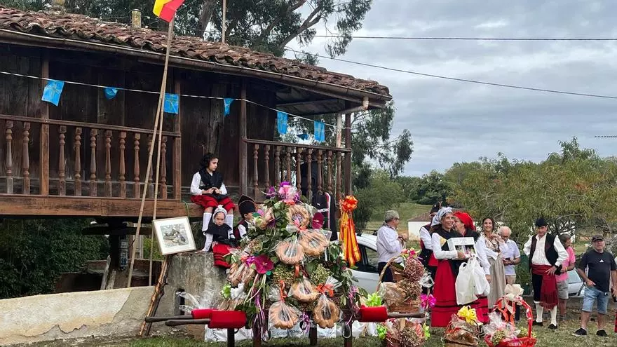 VÍDEO: La parroquia de Deva impulsa su subasta del ramo y la procesión