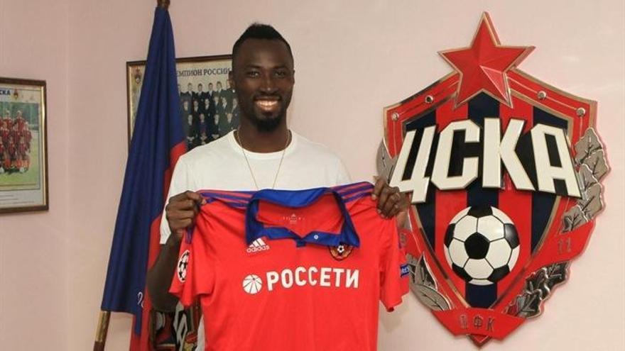 Lacina Traoré, cuando firmó por el CSKA de Moscú