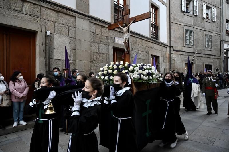 Costaleras participantes en la procesión de ayer.   | // RAFA VÁZQUEZ