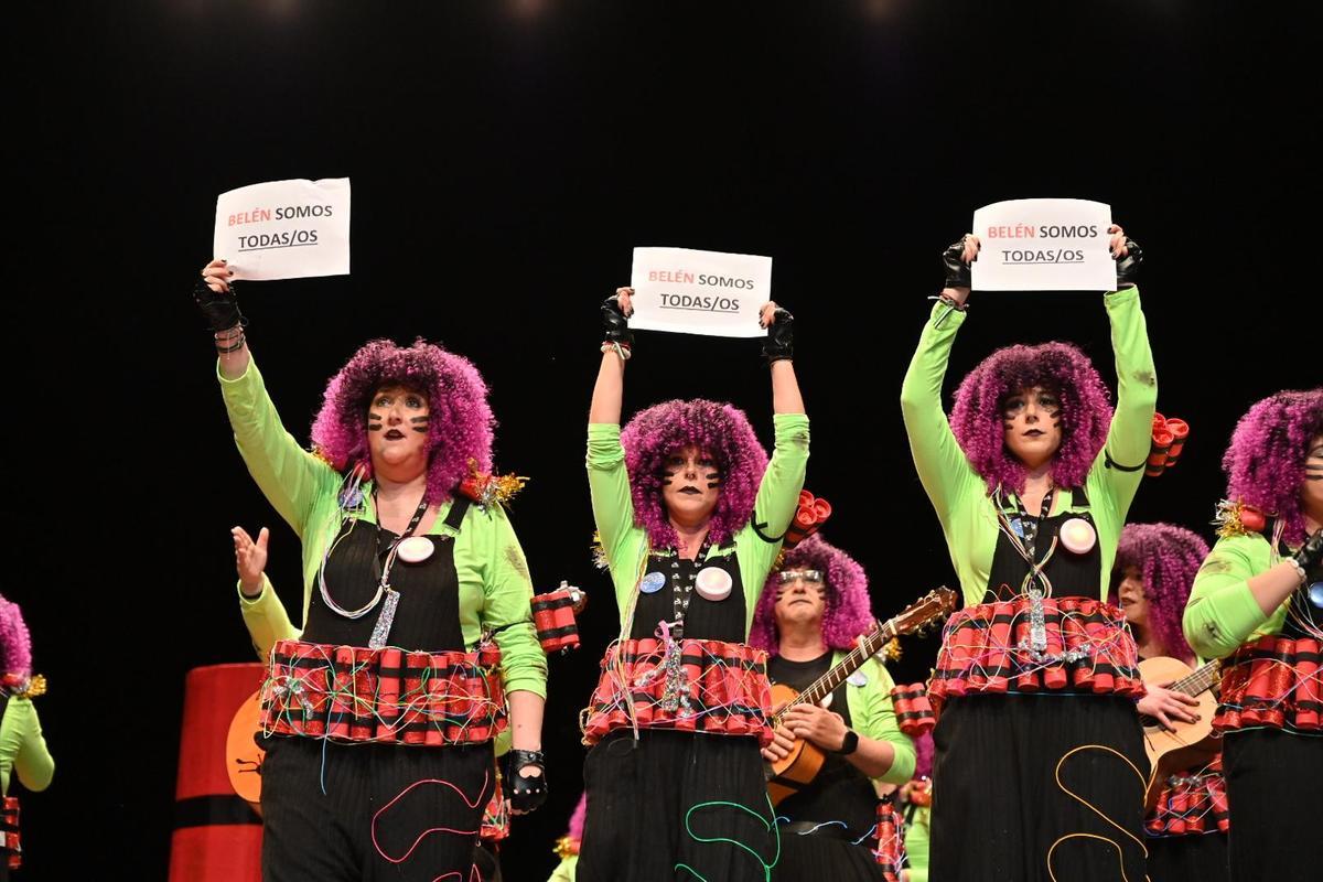 Las Murguer Queen se acuerdan de Belén Cortés, la cuidadora asesinada en Badajoz.