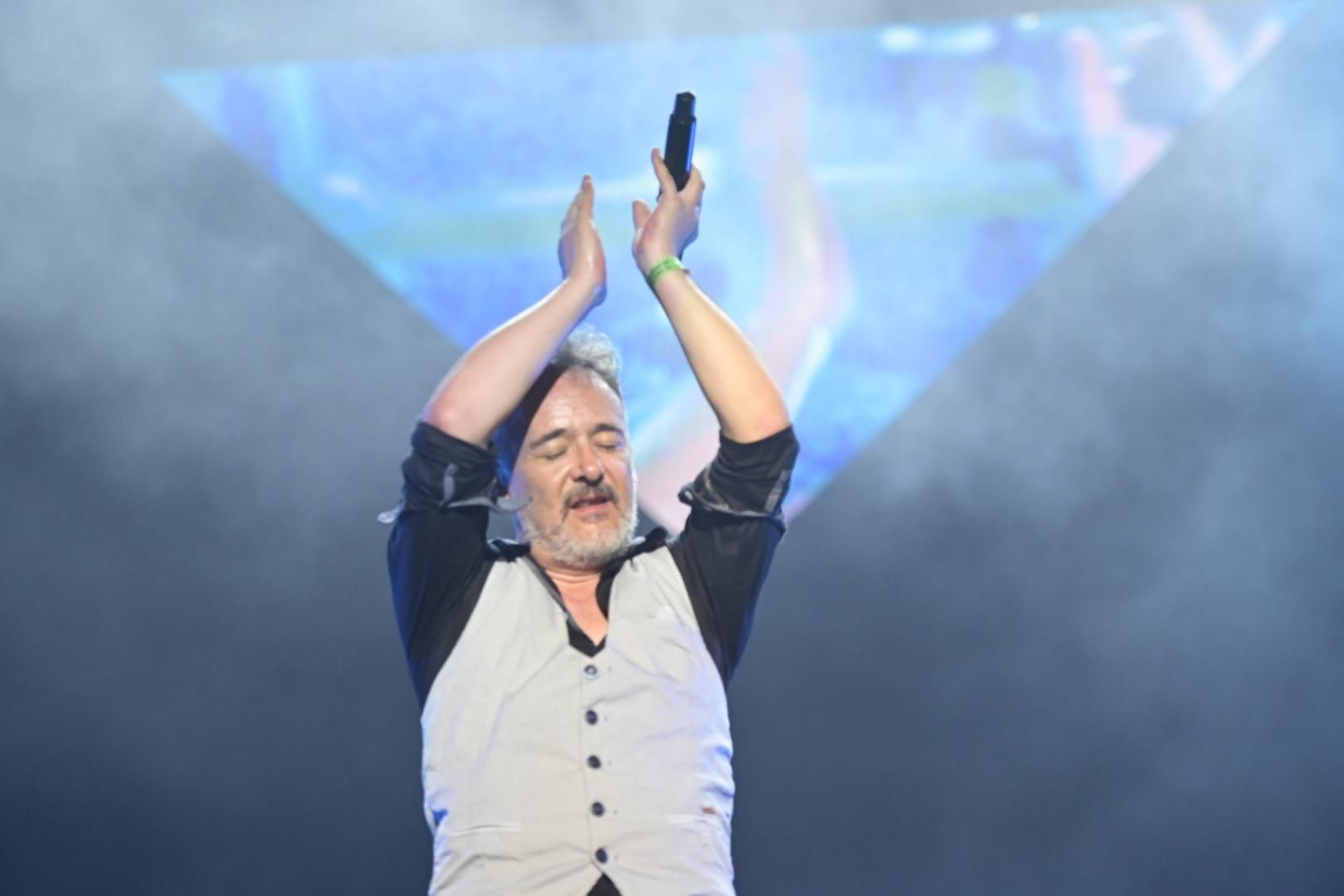 Galería | Love Of Lesbian enloquece a los 'fibers'