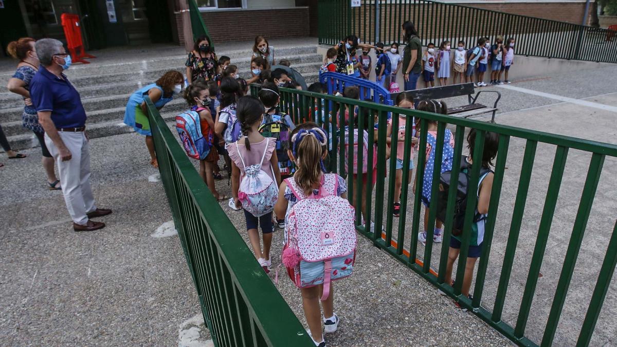 Inicio del curso en el colegio Enric Valor de Alicante