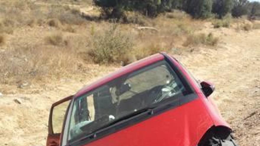 Imagen del coche tras el accidente de ayer en Torrevieja.