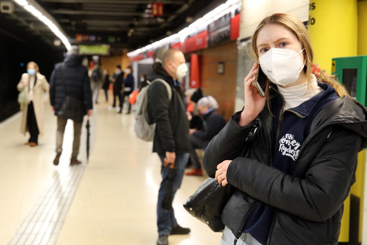 Último día de la mascarilla obligatoria en el transporte público