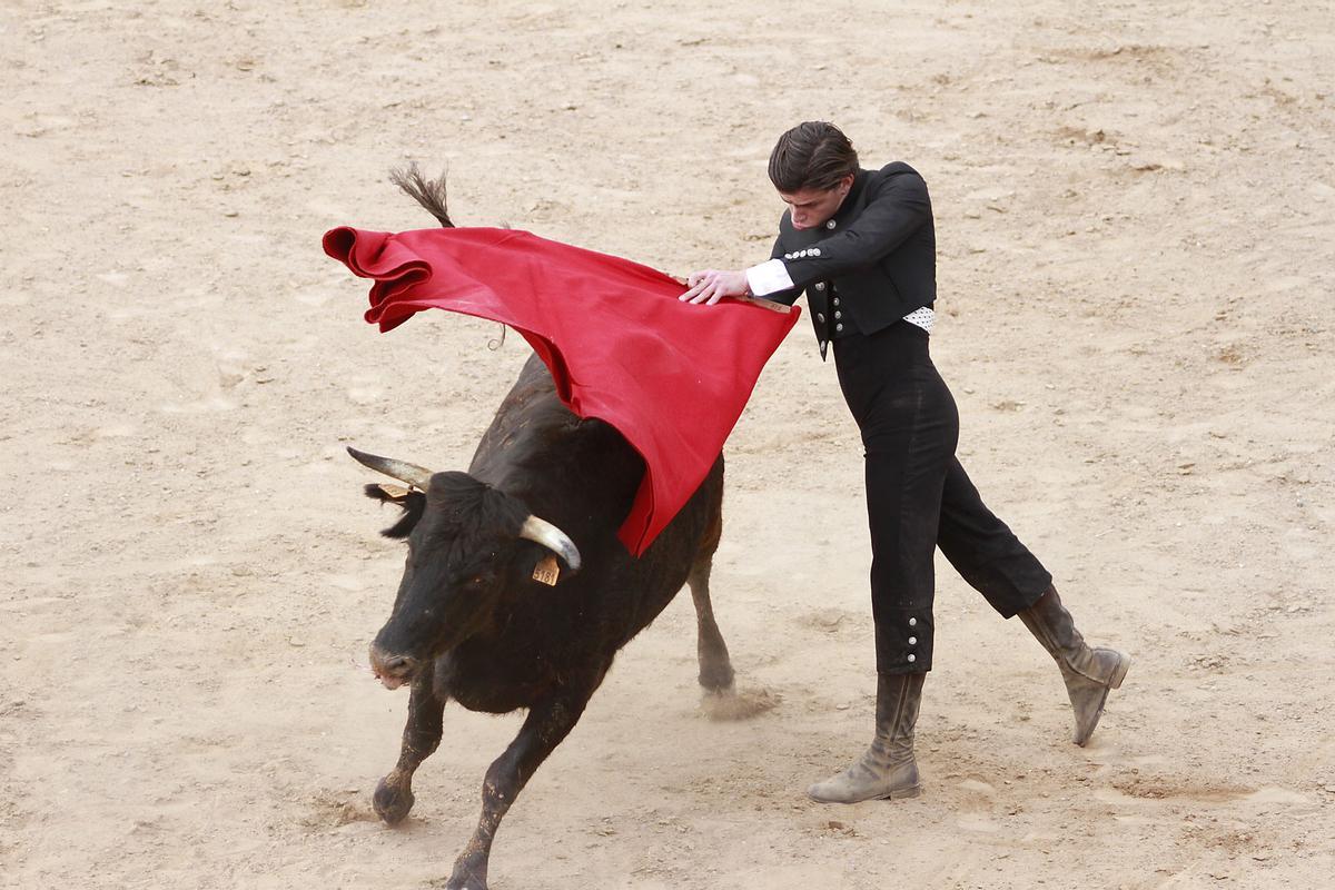 Pablo Torres, la joven promesa de la tauromaqui en Puçol.