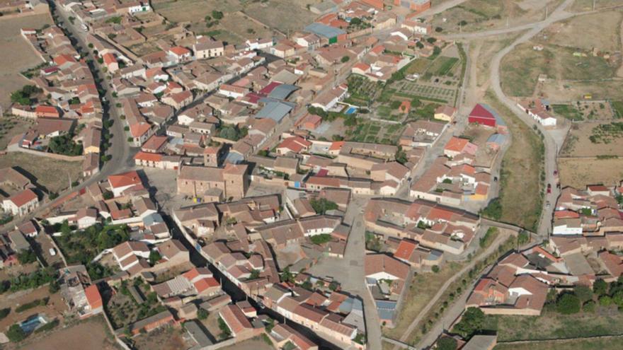 Vista aérea del municipio de San Cebrián de Castro en el que se instalará la planta. |  Cedida