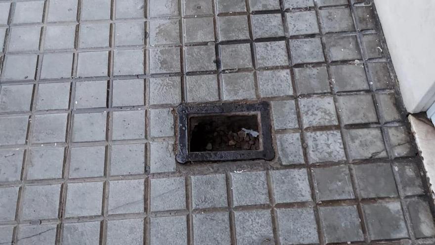 Sueca alerta del robo de trapas y arquetas metálicas en las calles