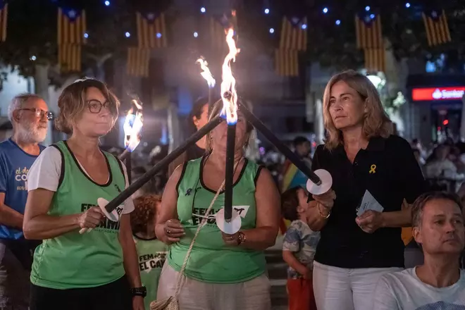 Encesa de torxes per la Diada a Santa Coloma de Farners