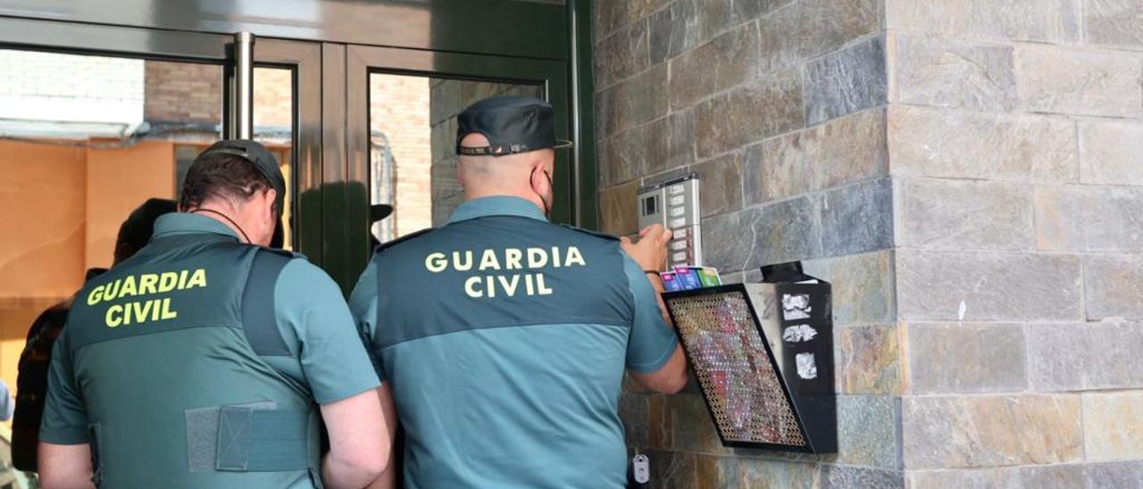 Asesinada una mujer de 48 años de un disparo en Pola de Laviana