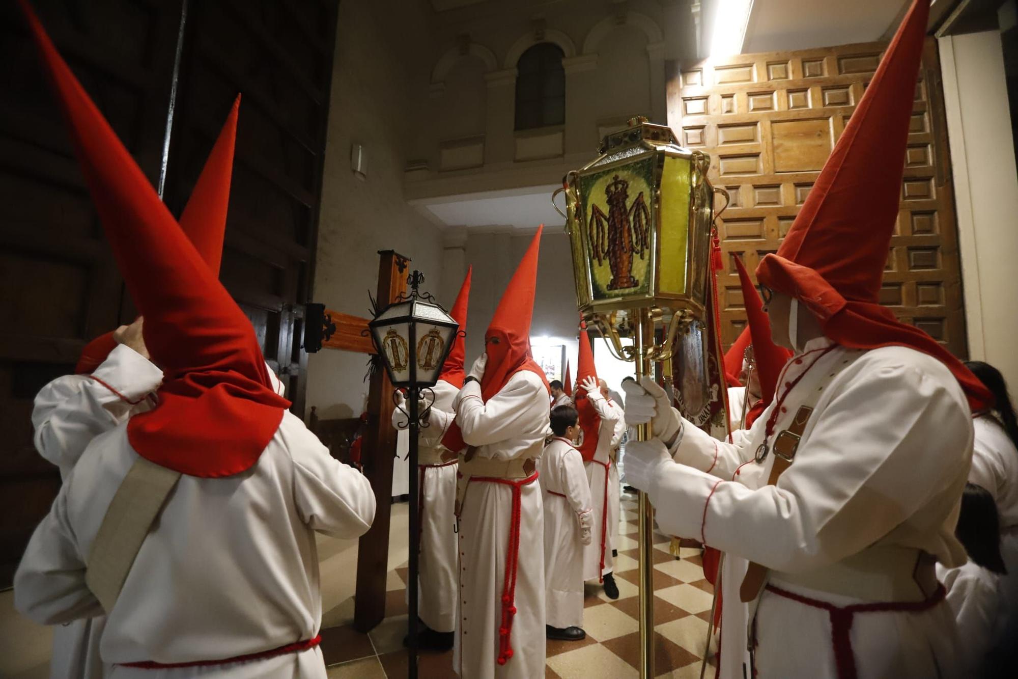 En imágenes | Procesiones del Jueves Santo en Zaragoza