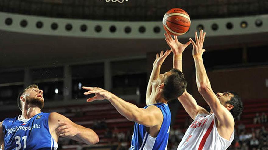 Giorgio Shermadini, en un lance del partido.