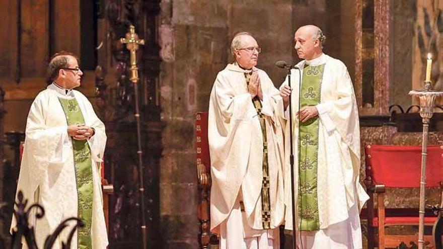 Imagen de una misa en la catedral de Mallorca.