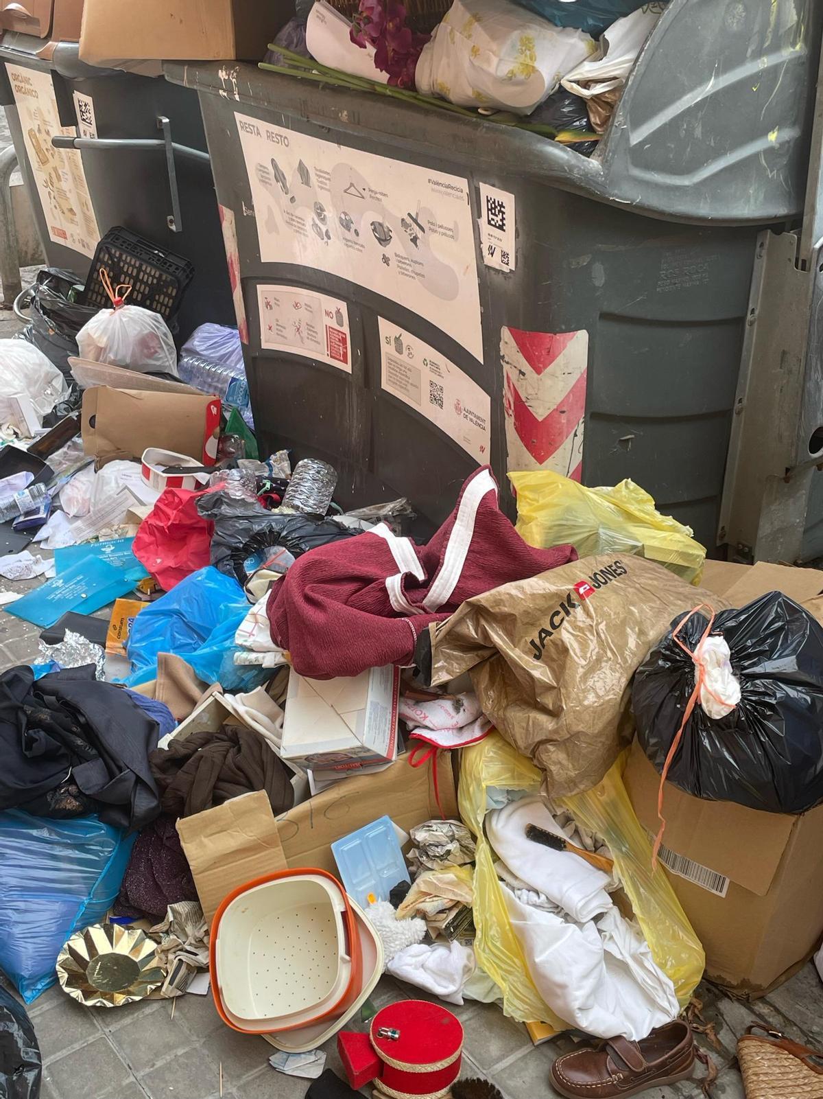 Basura acumulada en la Raïosa