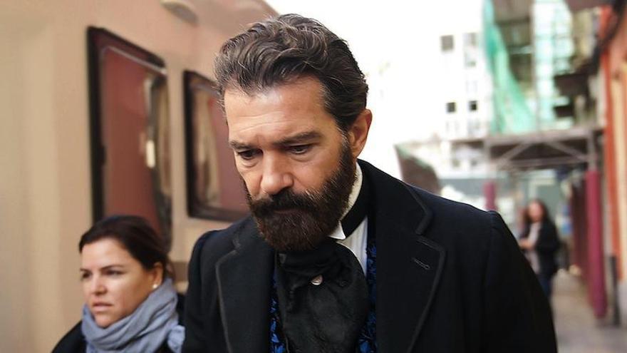 Banderas anima a productores de cine a conocer Andalucía, plató para rodajes