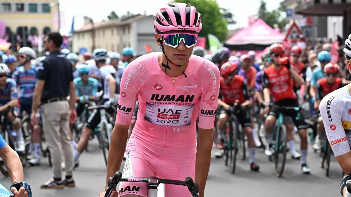 El Giro entre la fortaleza de Del Toro, el segundo plano de Ayuso y la incertidumbre de Roglic