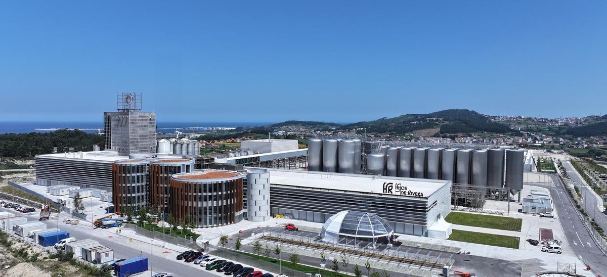 Vista áerea de la nueva fábrica de Estrella Galicia