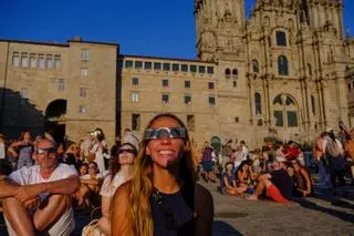 Las mejores imágenes del eclipse desde Santiago