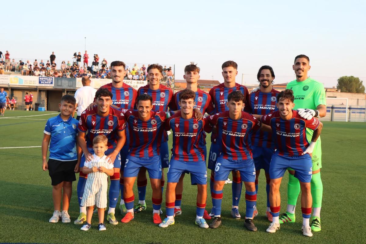 Once inicial del Extremadura en el partido ante el Torremejía.