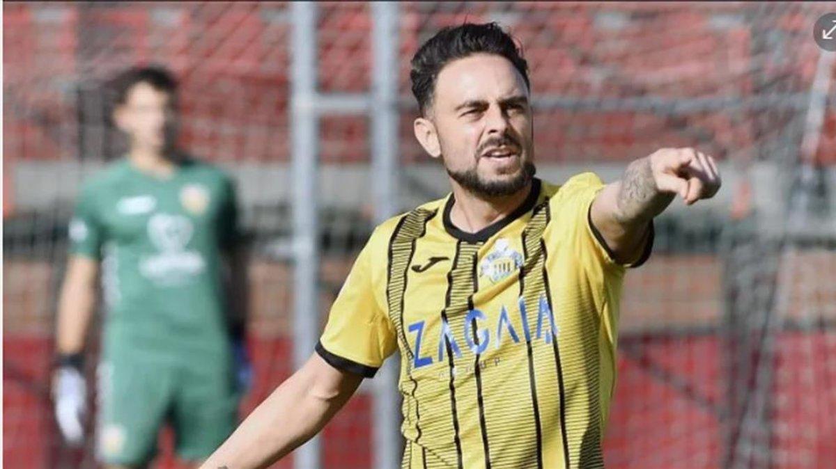 Sergio García tuvo un accidentado debut con la Montañesa en Tercera División