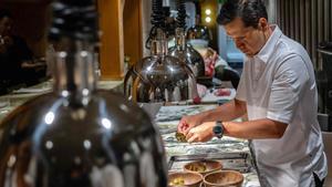 El chef Jorge Vallejo, en la cocina del restaurante Quintonil.