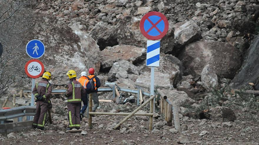 Els accessos per carretera i cremallera estan tallats.