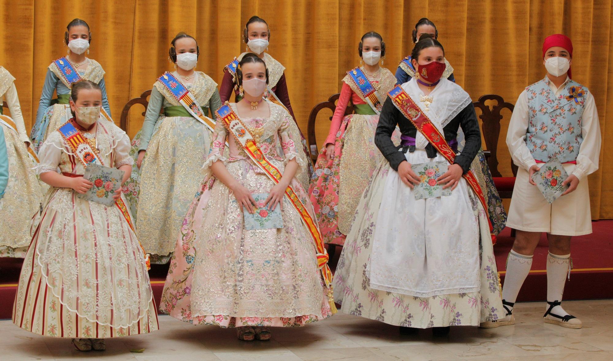 Las fallas infantiles vuelven con los "brillants", fotos y reparto de premios