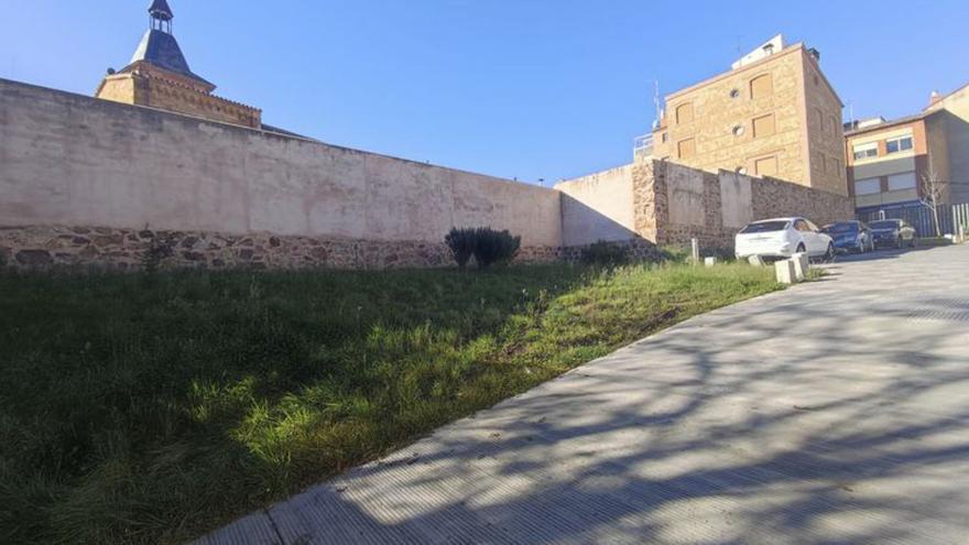 Cerramiento entre el Hospital y la iglesia de San Juan.