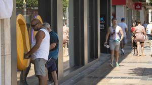 La banca tem que el Govern l’empenyi a obrir oficines en barris desatesos