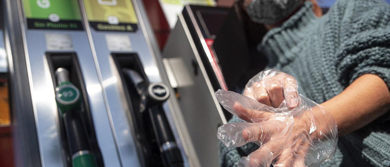 El consumo de carburantes cae a mínimos de hace dos décadas por la menor movilidad