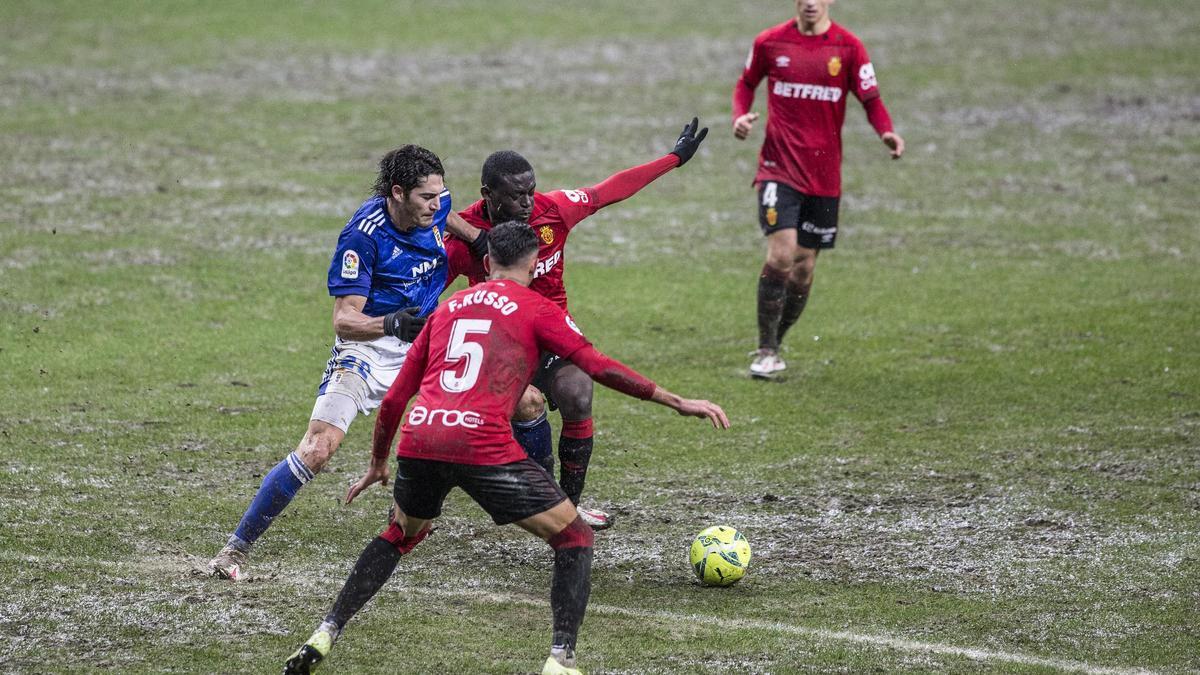 Las imágenes del partido entre el Real Oviedo y el Mallorca