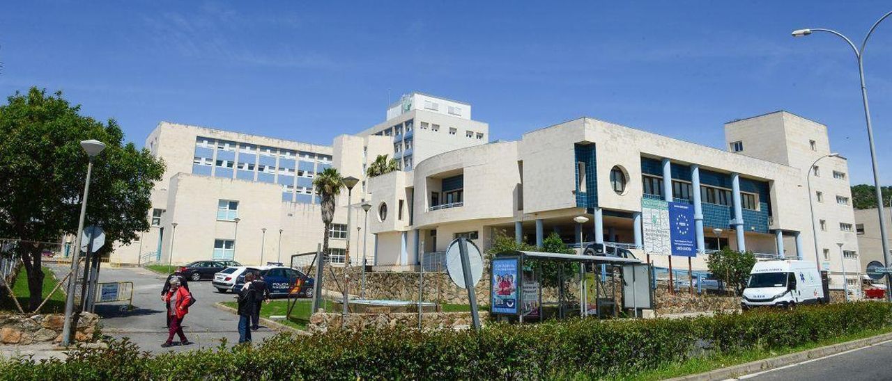 Un hombre de 40 años ha sido golpeado por una grúa y ha sido trasladado al hospital de Plasencia.