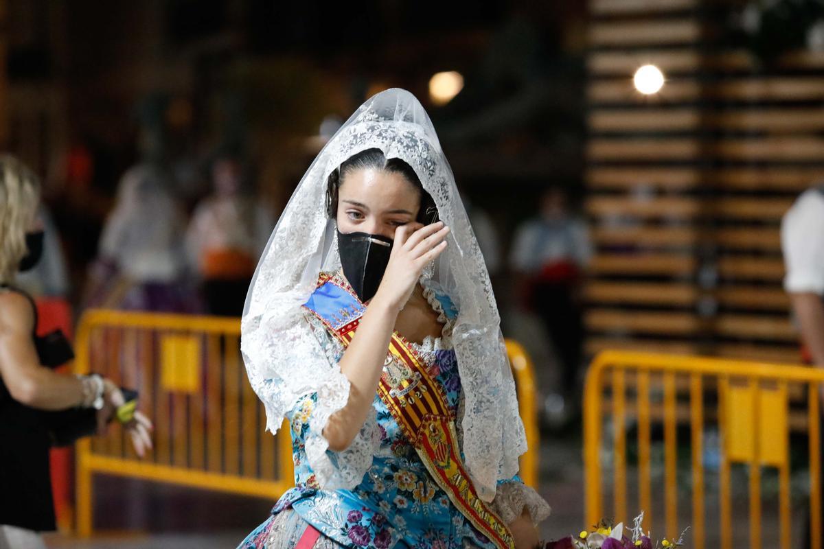 Búscate en el primer día de la ofrenda por la Calle Caballeros de las 21:00 a las 22:00
