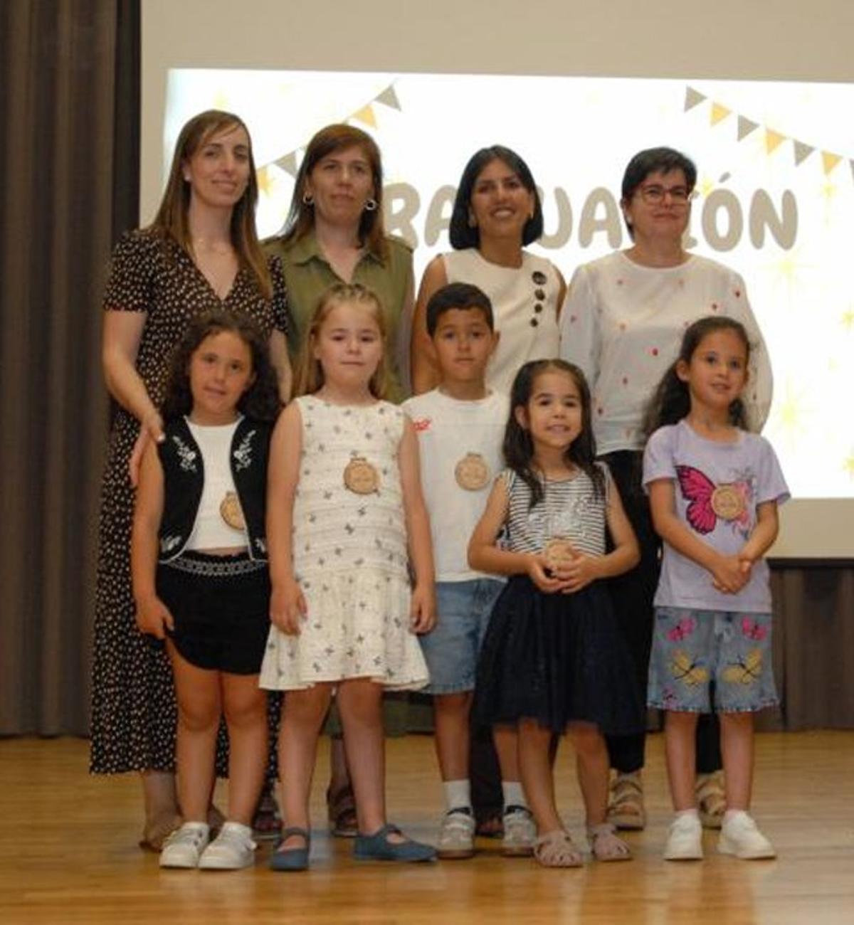 Graduación de los alumnos de infantil. | BERNABÉ/JAVIER LALÍN