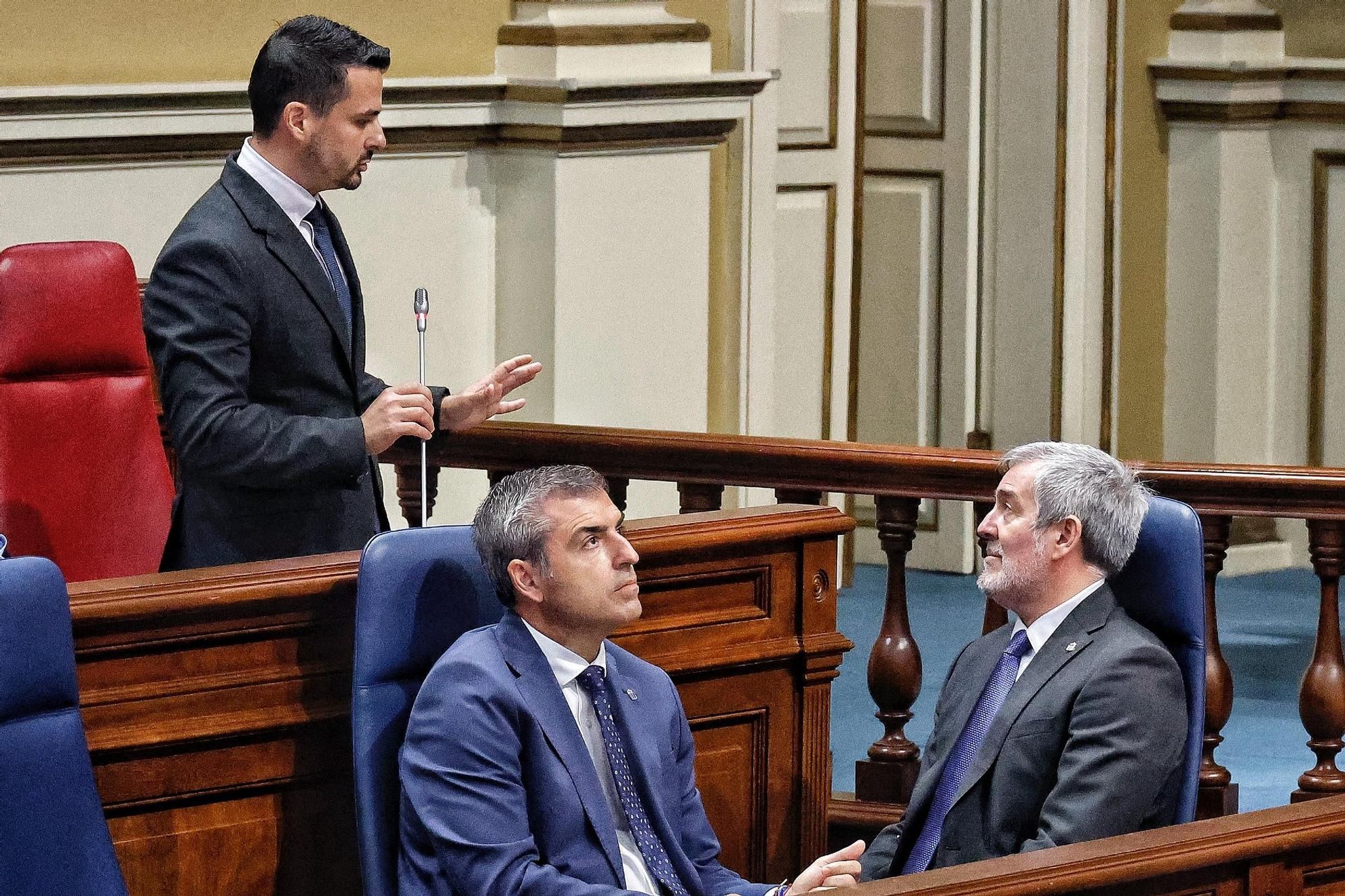 Pleno del Parlamento de Canarias