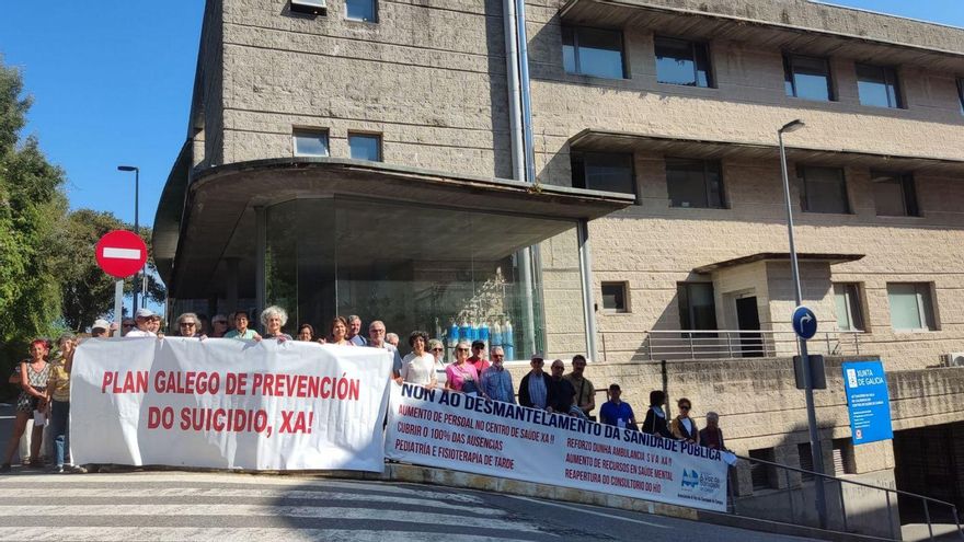 A Voz da Sanidade retoma sus protestas en Cangas y pide más medios para la prevención de suicidios