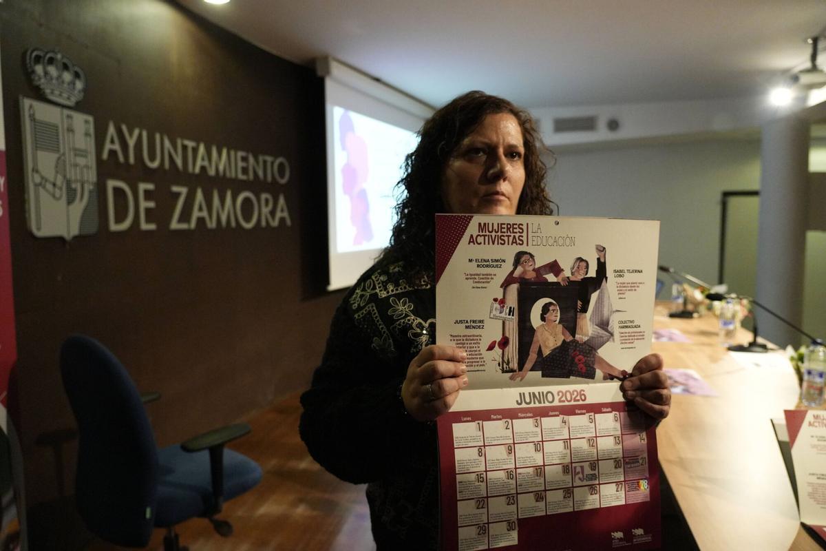 Ana Miguel, de STE Zamora, en la presentación del calendario.