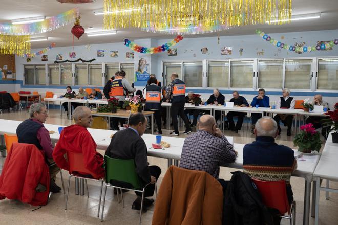 GALERÍA | Las imágenes de la cena solidaria de Nochebuena de Protección Civil Zamora